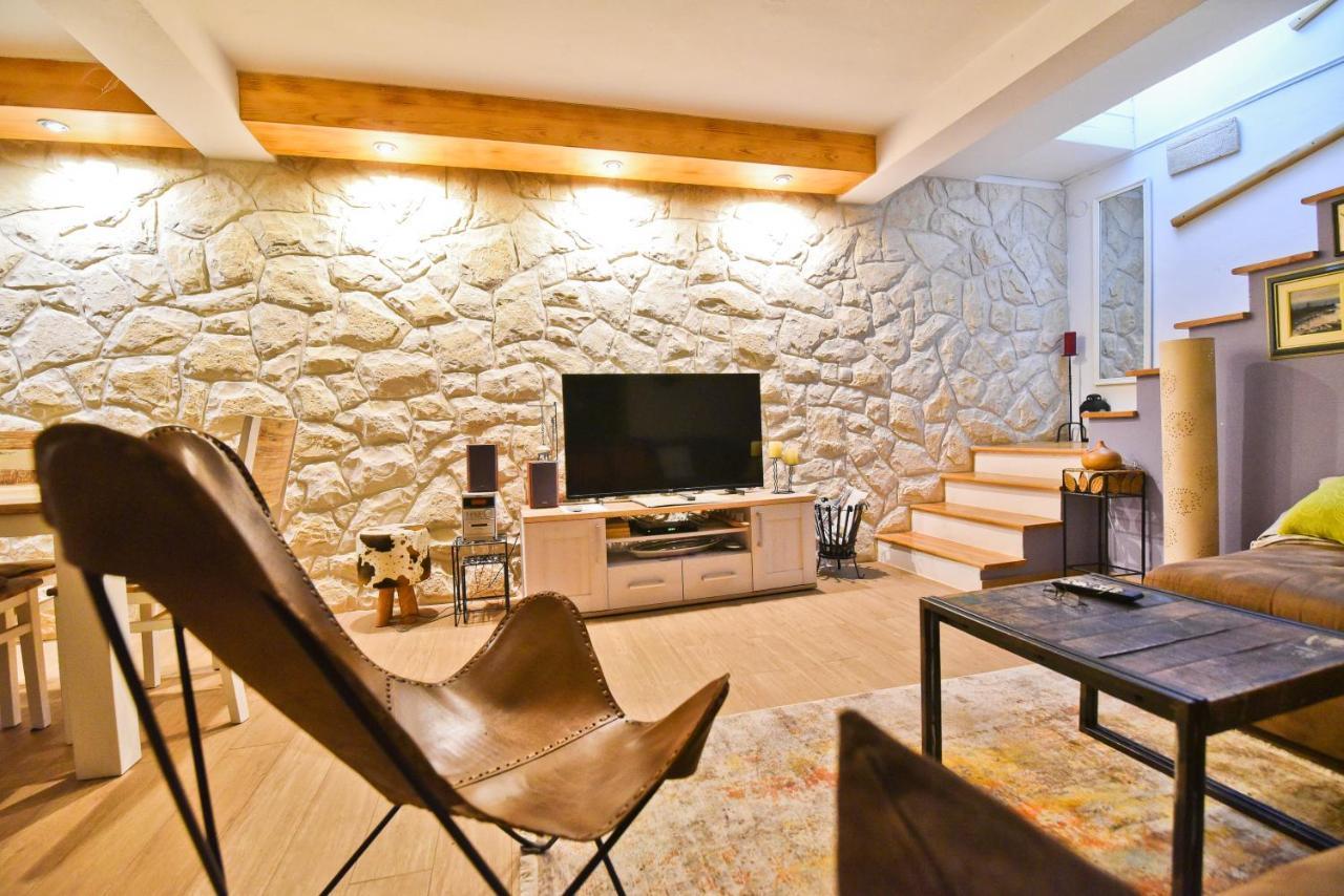 Holiday Home Taras Smilcic Dış mekan fotoğraf