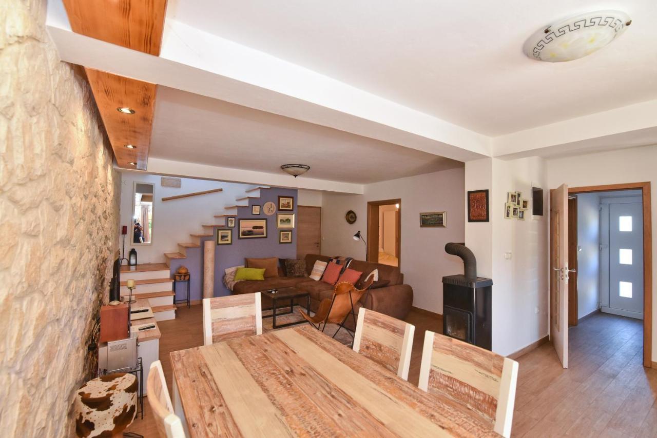 Holiday Home Taras Smilcic Dış mekan fotoğraf